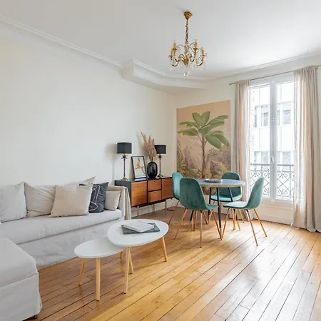 Apartment Near Eiffel Tower 1br 4p Charming *