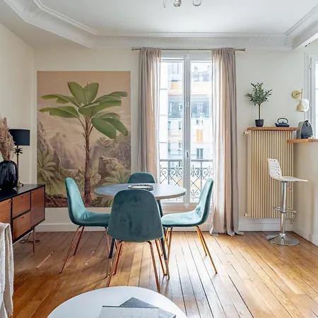 Apartment Near Eiffel Tower 1br 4p Charming *