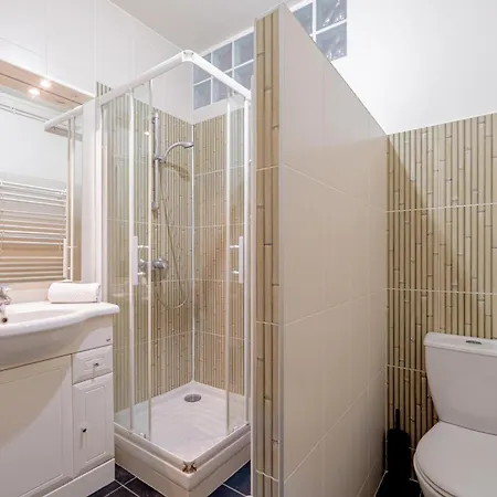 Appartamento Near Eiffel Tower 1br 4p Charming Parigi